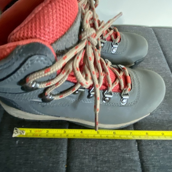 Columbia Womens Newton Ridge Plus Waterproof Leather Hiking Outdoor Boot-Sz-6 - Picture 13 of 16